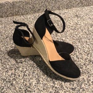 Cute Black Summer Wedges
